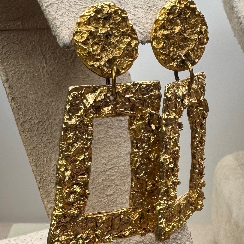 Susan Shaw Belle Quad Earrings w/Vtg French Foil Texture - Picture 3 of 6